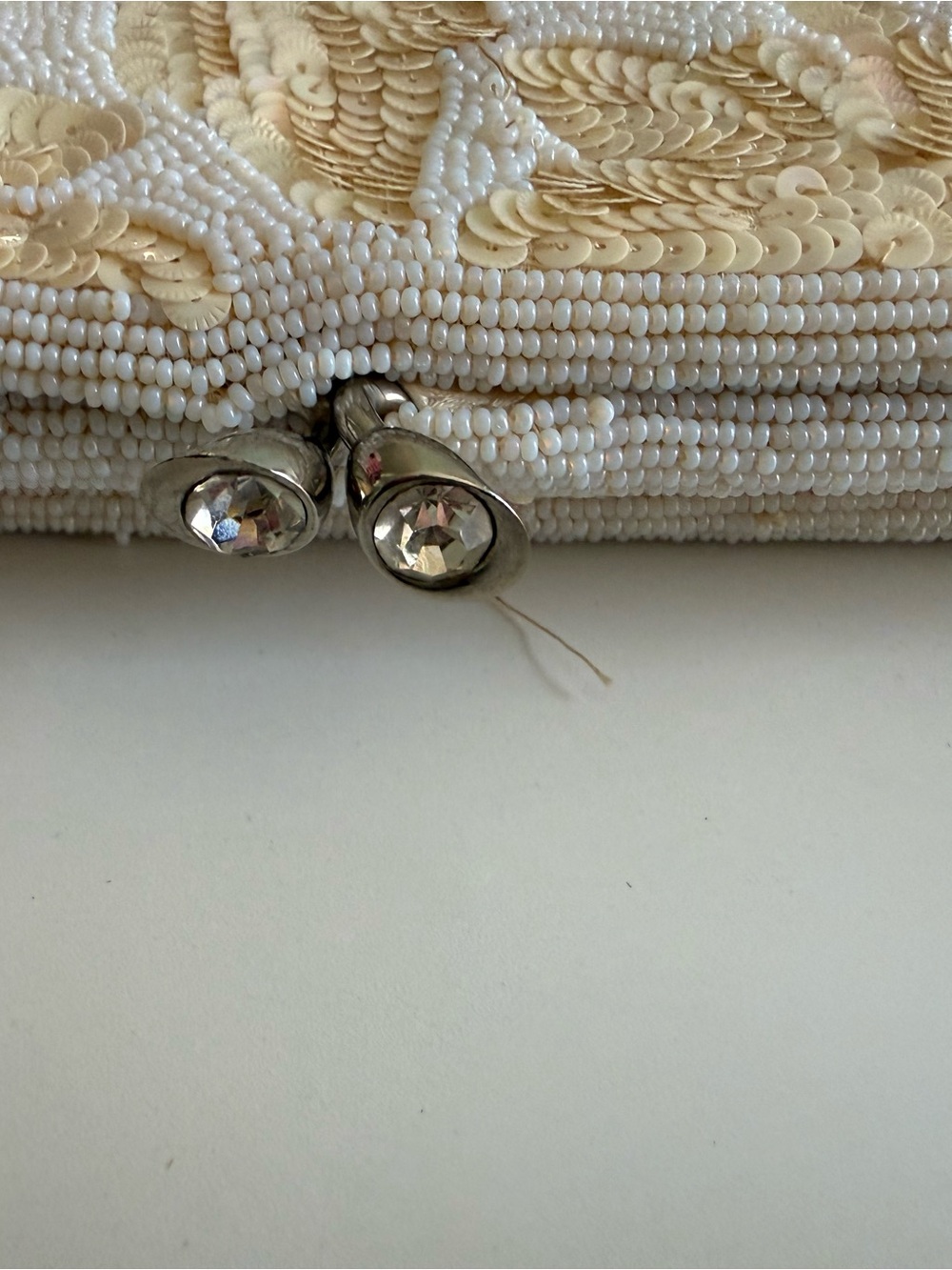Cream and white vintage Warborg Sequin Floral Evening Clutch - Picture 2 of 13
